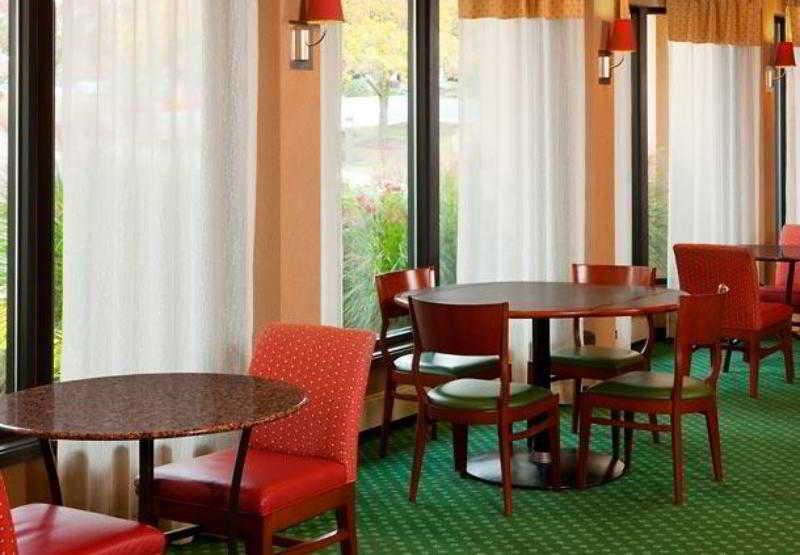 Courtyard Dayton South Mall Hotel Miamisburg Restaurant photo